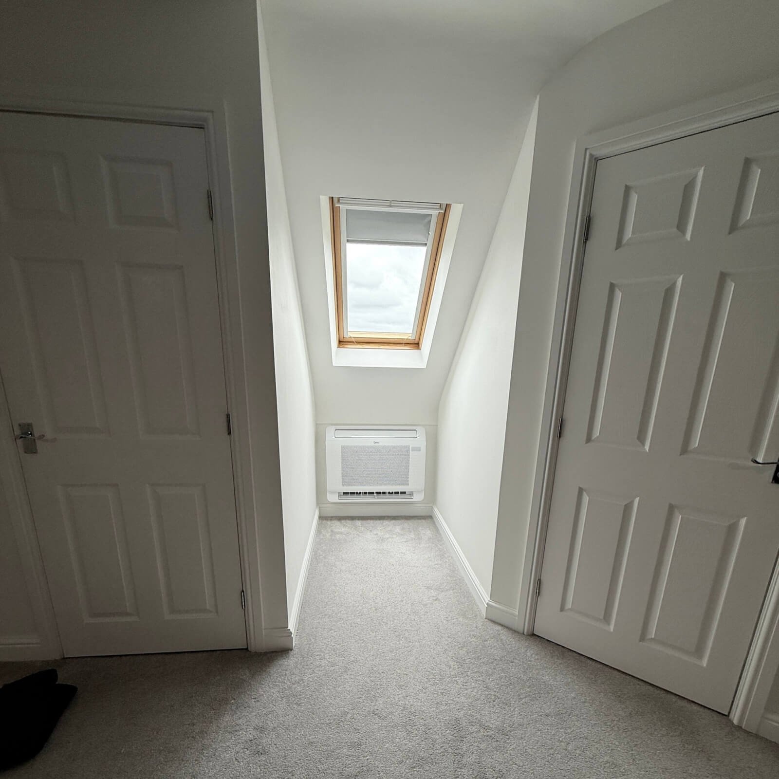 Floor-standing air conditioning