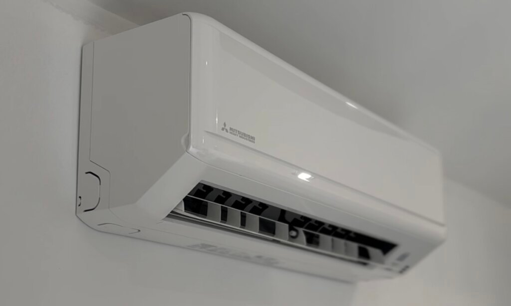 Wall-Mounted Air Conditioning unit