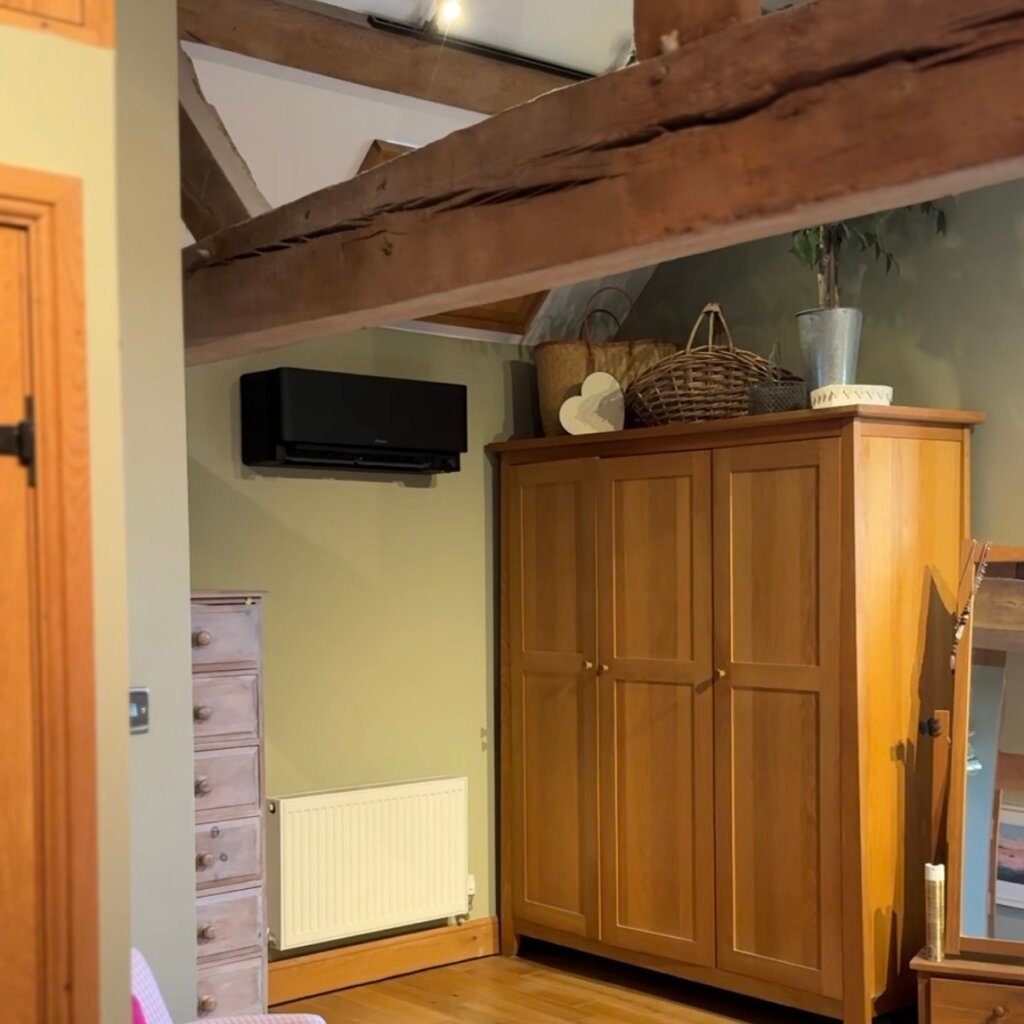 Wall-Mounted Air Conditioning