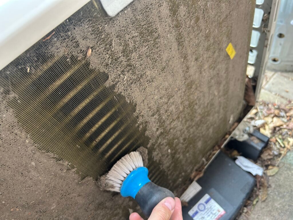 servicing air conditioning unit